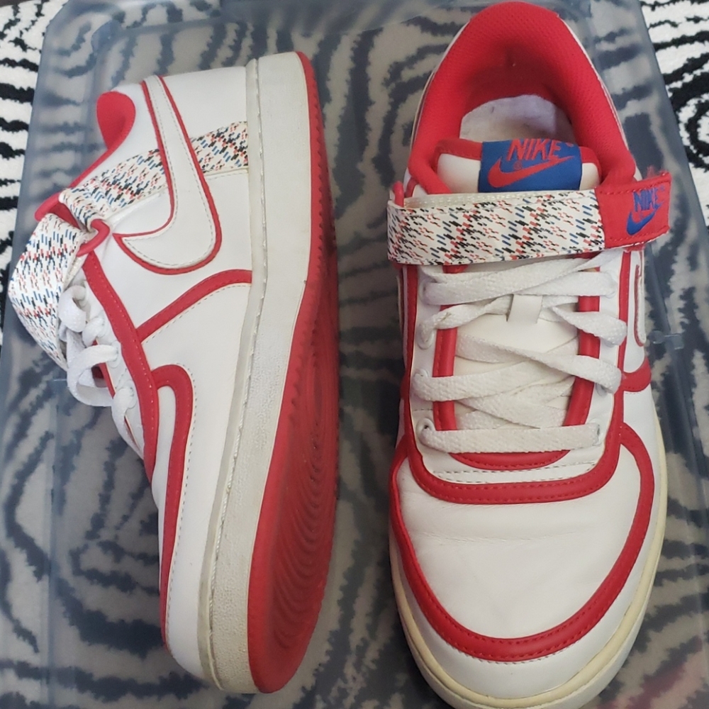 Nike Sneakers
